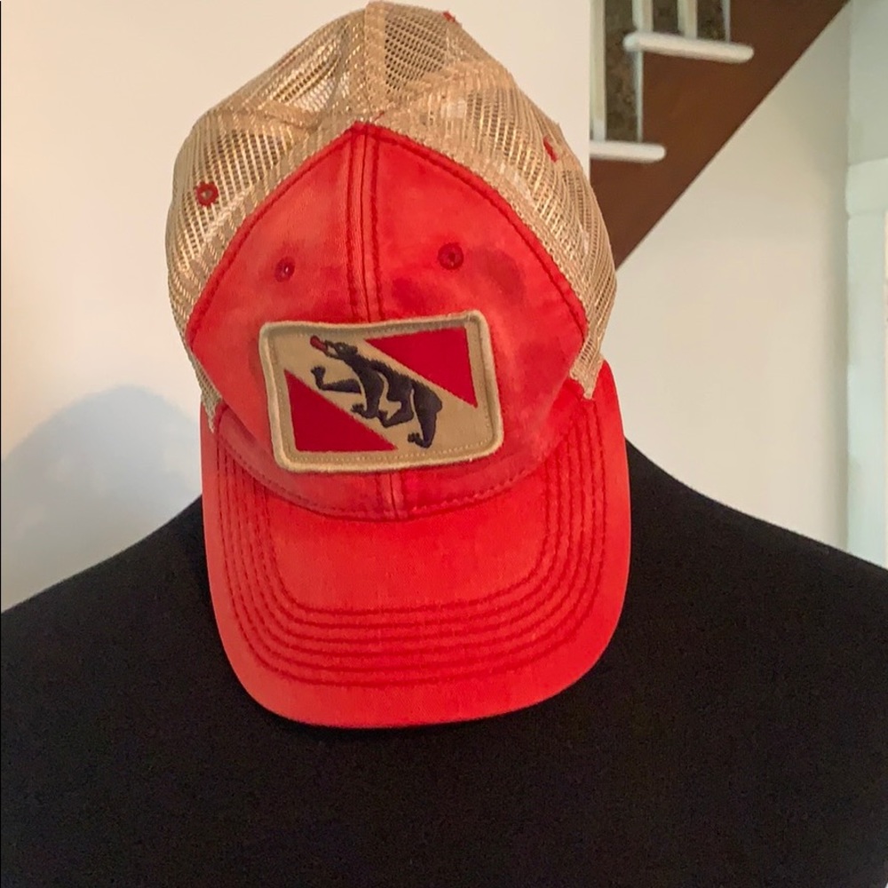 Trucker hat